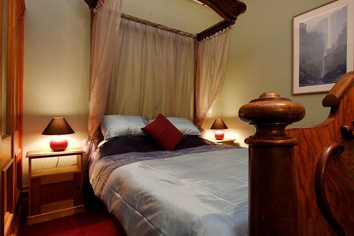 Ugbrooke Country Estate Hotel Lower Dashwood Екстериор снимка