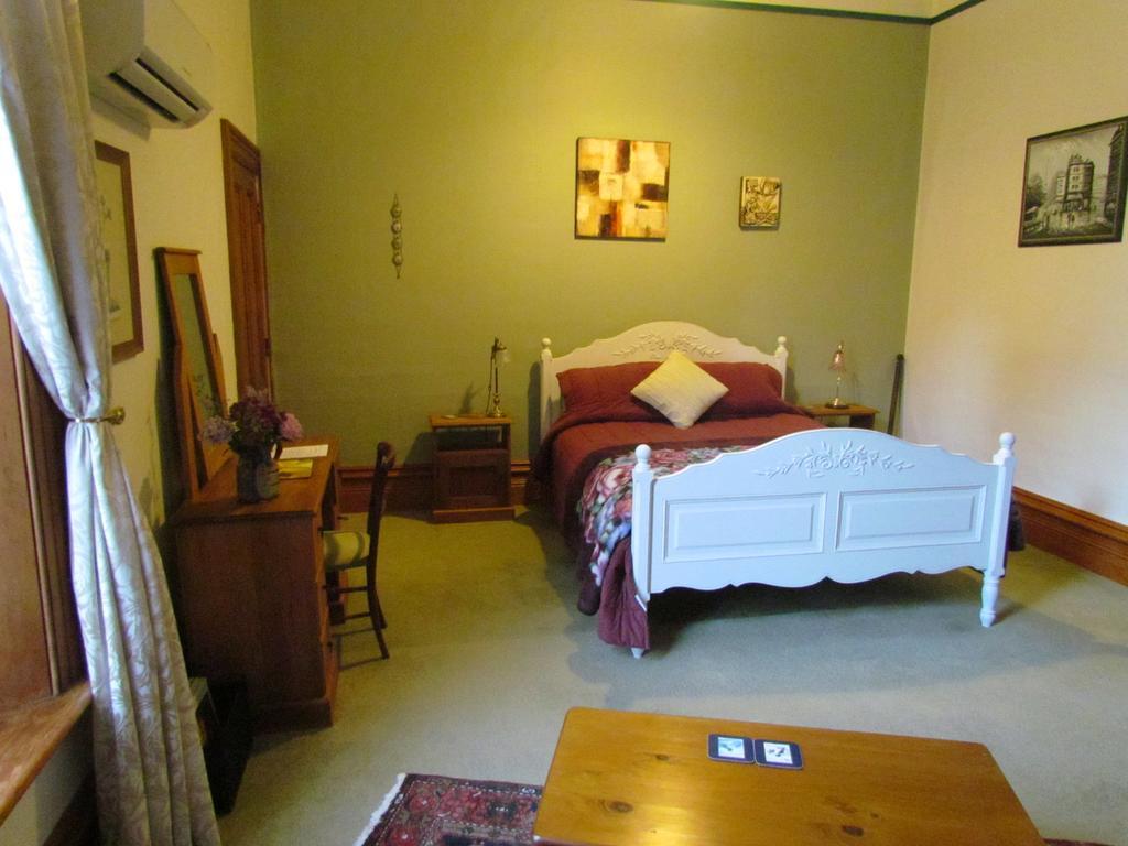 Ugbrooke Country Estate Hotel Lower Dashwood Екстериор снимка